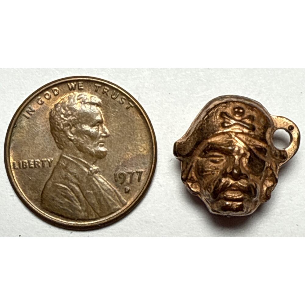 Vintage Cracker‎ Jack Pirate Head Metallic Charm 1H